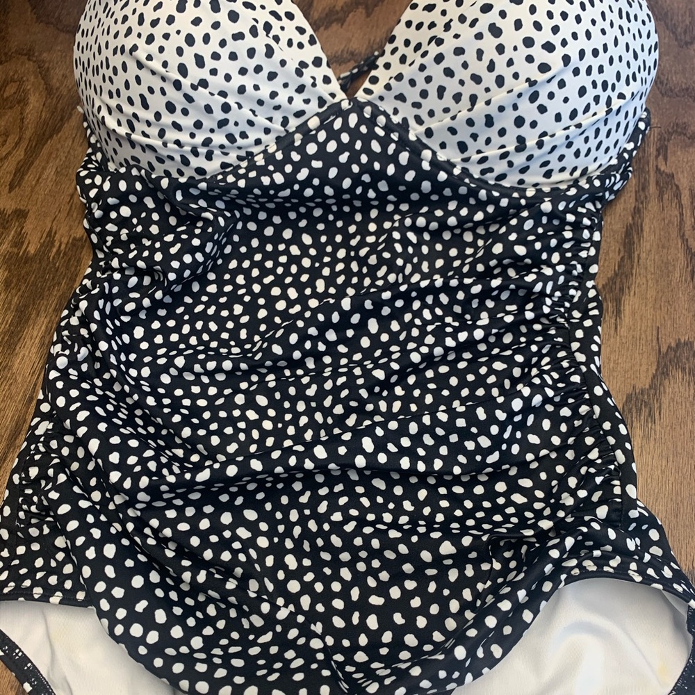 VS one-piece swimsuit